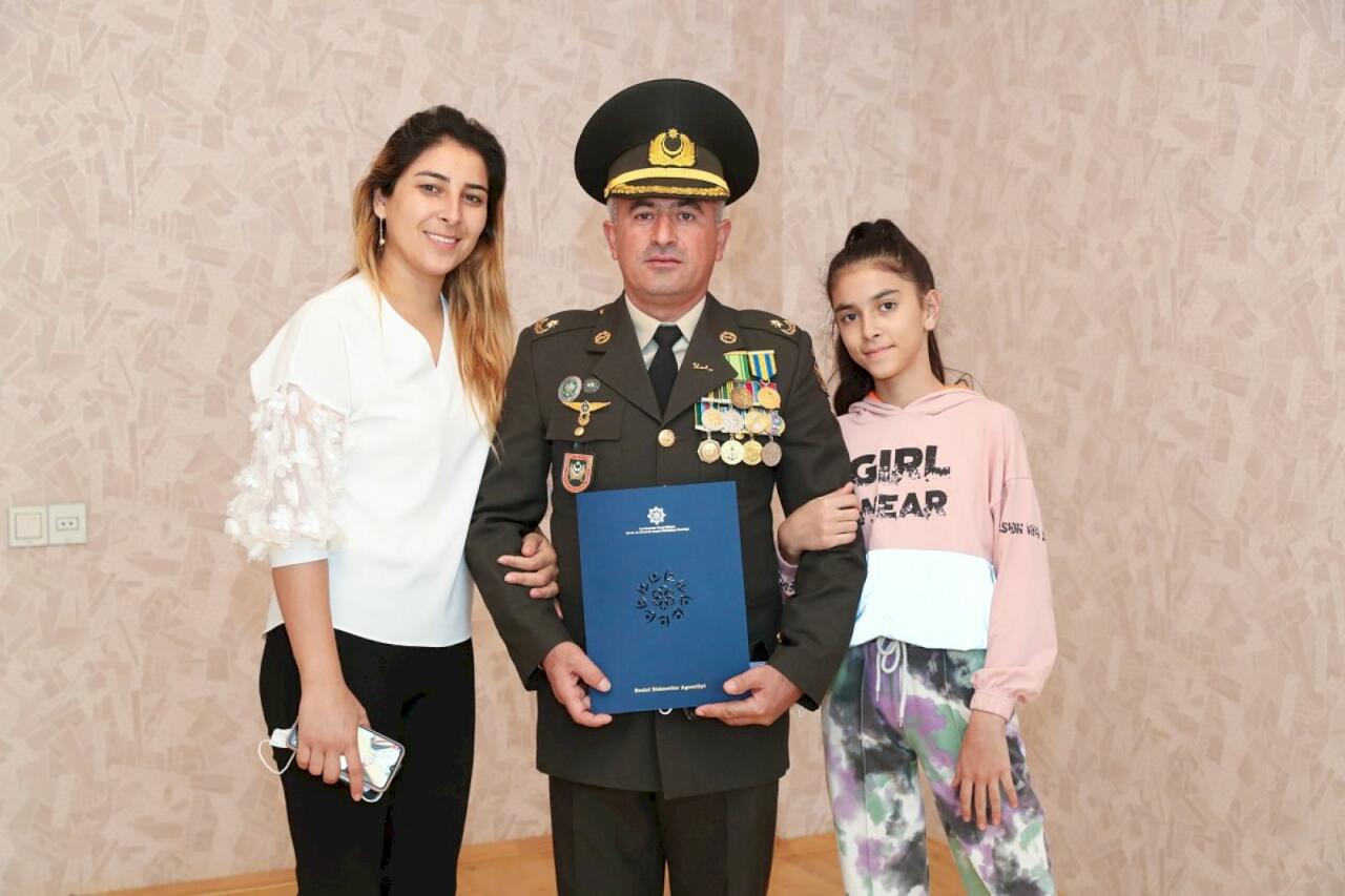 Семьям шехидов и инвалидам войны предоставлено 50 квартир