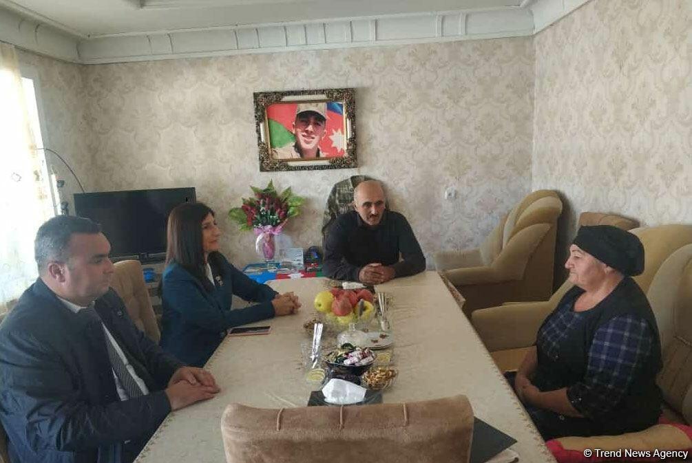 Депутат Севиль Микаилова встретилась с семьями шехидов в Хачмазе