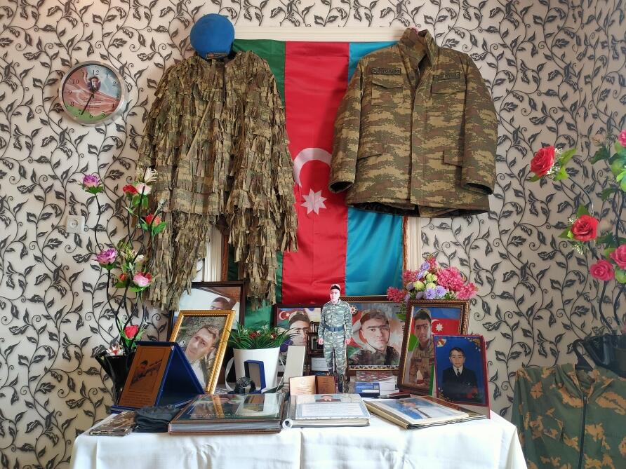 Düşmənin xeyli canlı qüvvəsini və texnikasını məhv edən igid döyüşçü Əlibəy Feyruzlunun xatirəsi anılıb