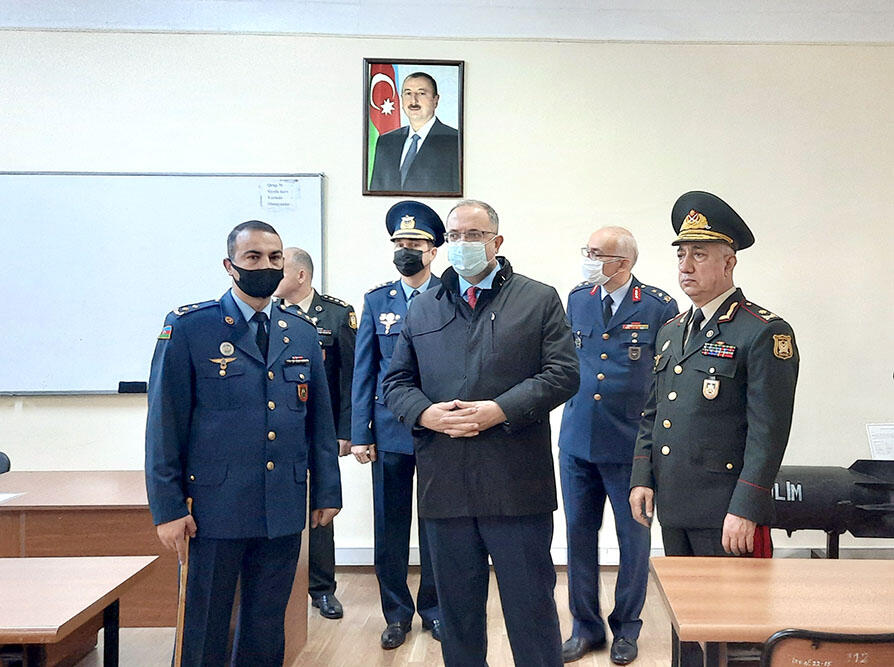 Представители Университета национальной обороны Турции побывали в специальных военно-учебных заведениях Азербайджана