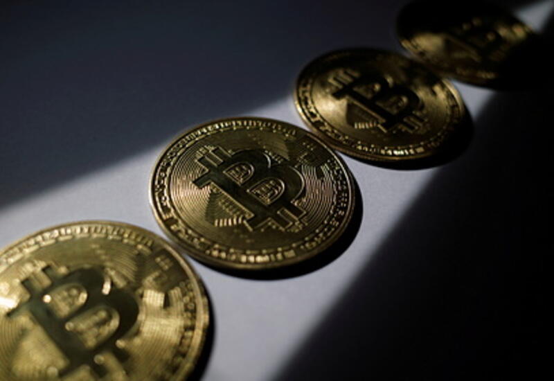 Курс биткоина рухнул