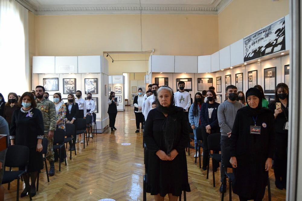 В Баку открылась экспозиция в память о героях и шехидах Карабахской войны
