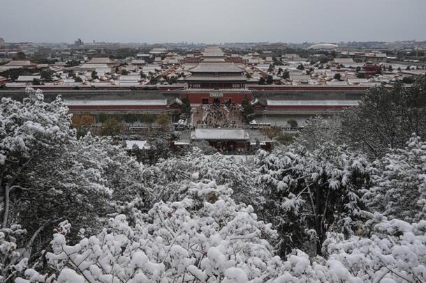 Пекин засыпало снегом, в стране резкое похолодание