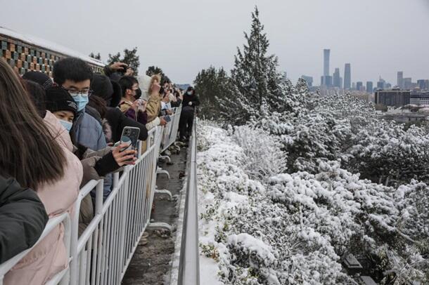 Пекин засыпало снегом, в стране резкое похолодание
