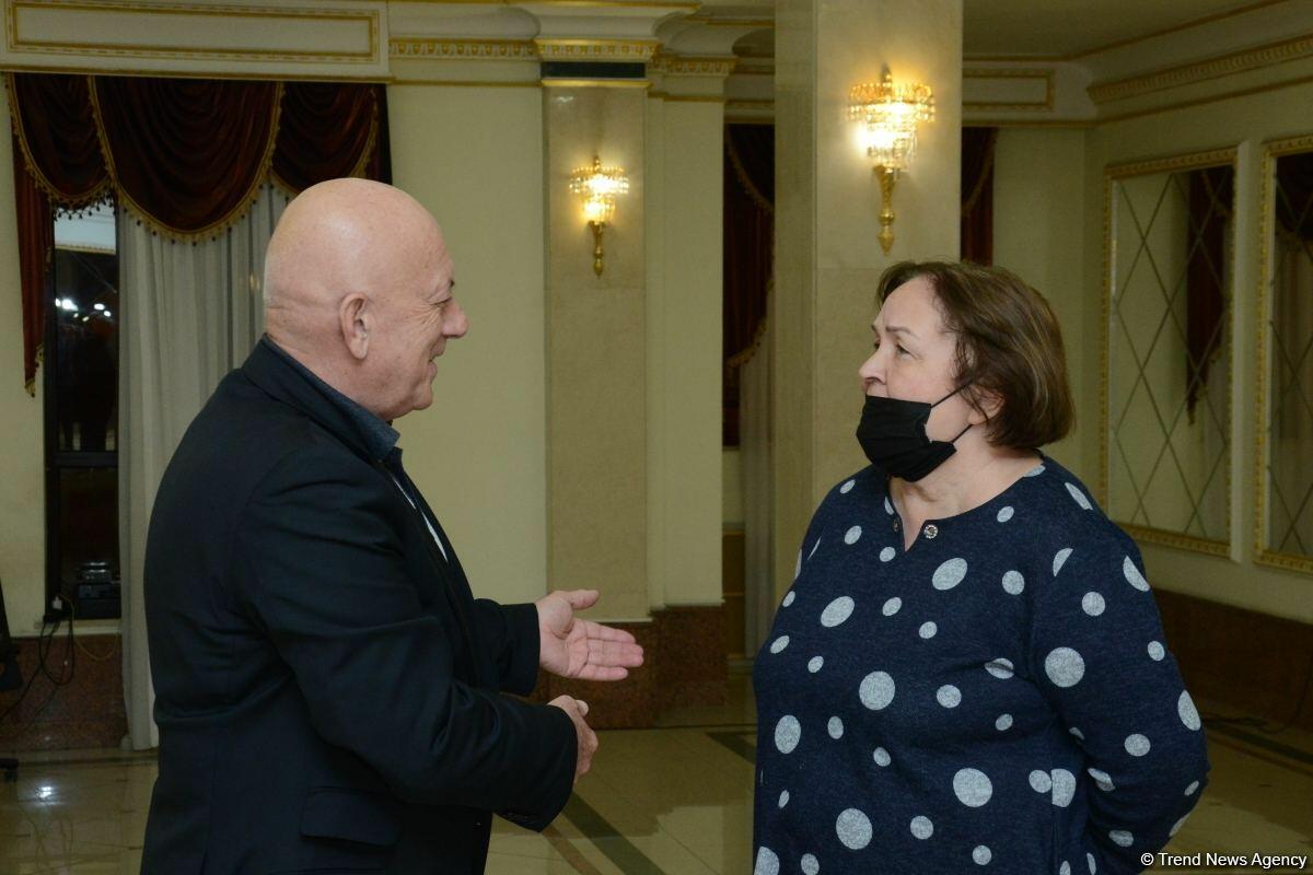 В Баку состоялся показ спектакля "Трагедия в Наргине"