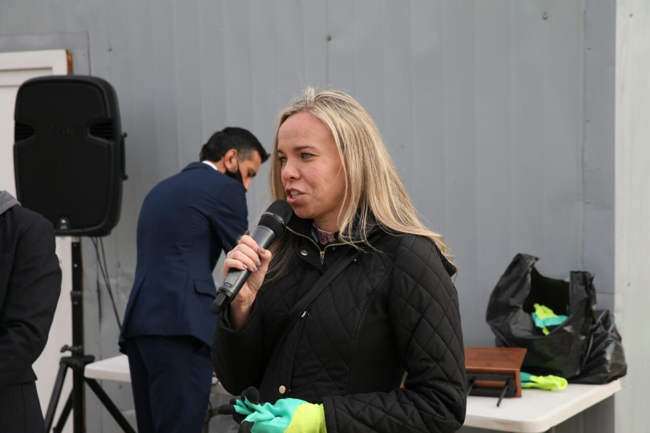 В рамках ЧМ по прыжкам на батуте и тамблингу в Баку прошла акция по посадке деревьев