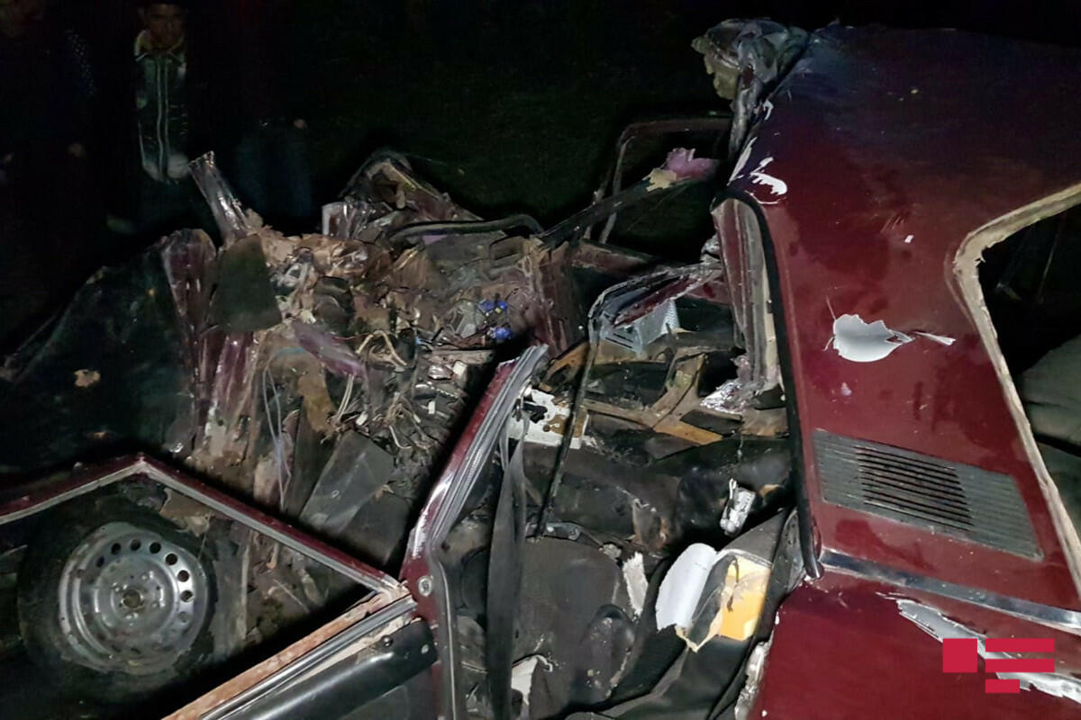В Гёйчайском районе произошла цепная авария, есть погибший и пострадавший