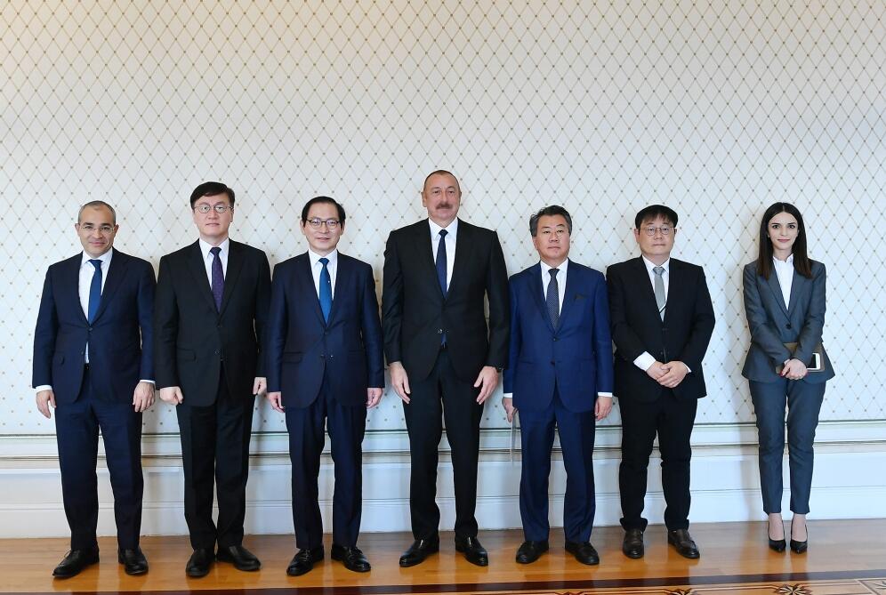 Президент Ильхам Алиев принял председателя в статусе министра Комитета по северному экономическому сотрудничеству при Президенте Республики Корея