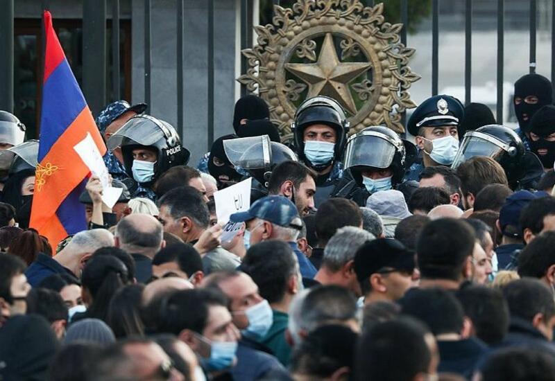 Видно, в понедельник их мама родила: трагикомические будни Армении