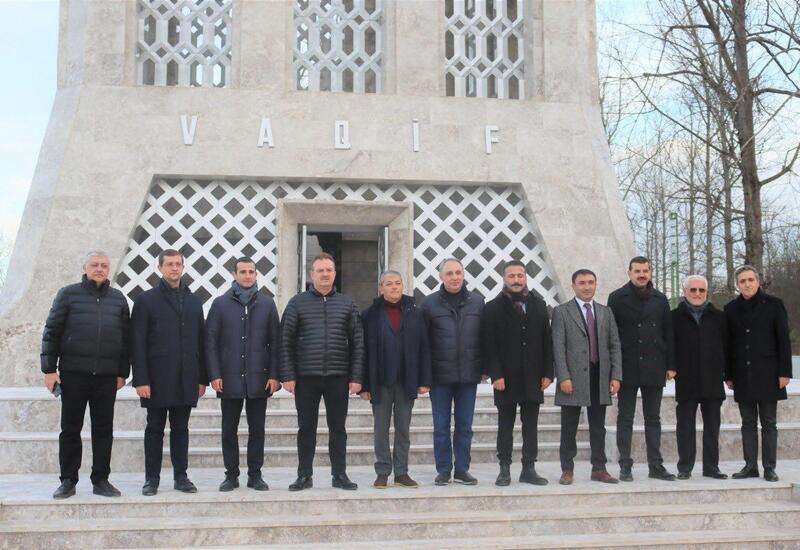 Делегация во главе с Кямраном Алиевым и Шабаном Йылмазом посетила Шушу