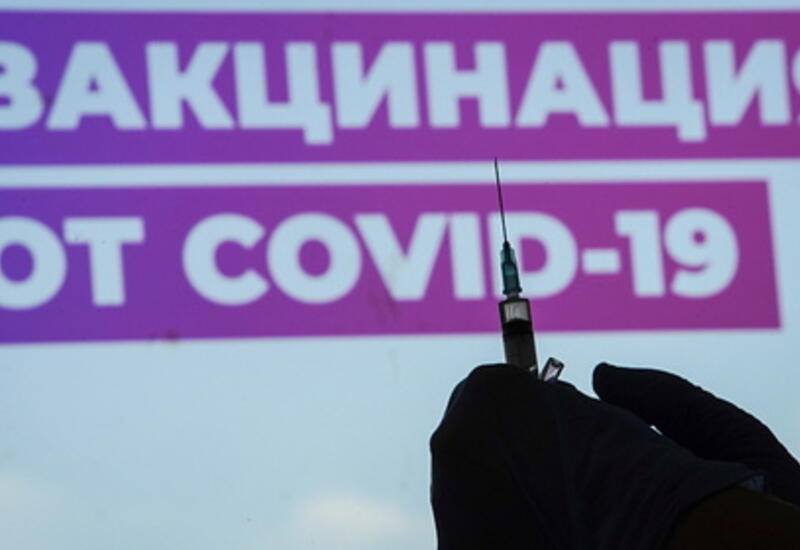 Врач сравнил иммунитеты от COVID-19 у привившихся подростков и взрослых
