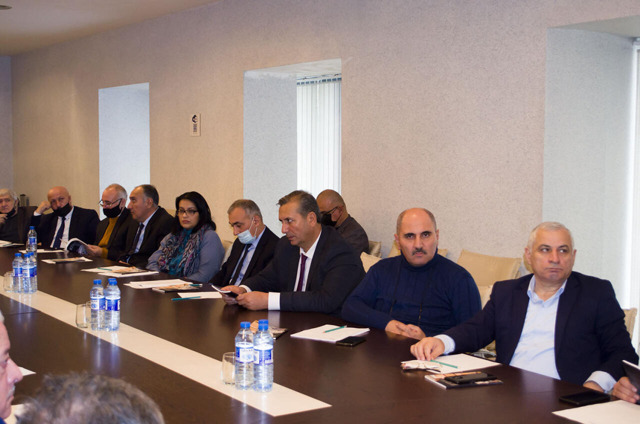 Azərbaycan Mətbuat Şurası və Azərbaycan Yazıçılar Birliyi “Azərbaycan dilindən düzgün istifadə:
