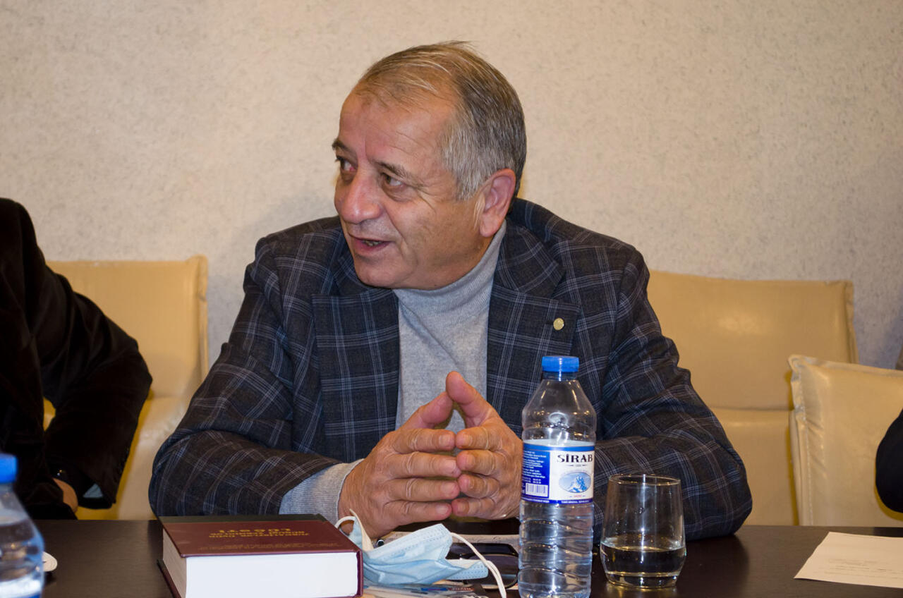 Azərbaycan Mətbuat Şurası və Azərbaycan Yazıçılar Birliyi “Azərbaycan dilindən düzgün istifadə: