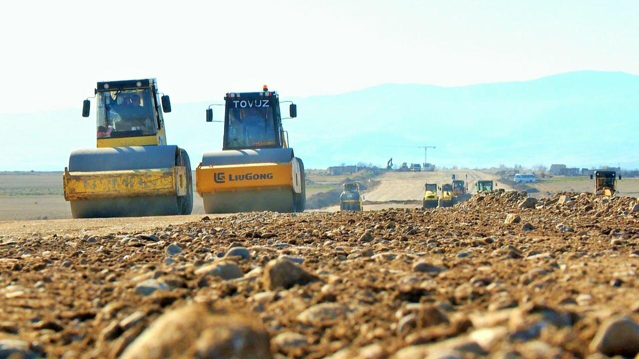Продолжается строительство дороги Барда-Агдам