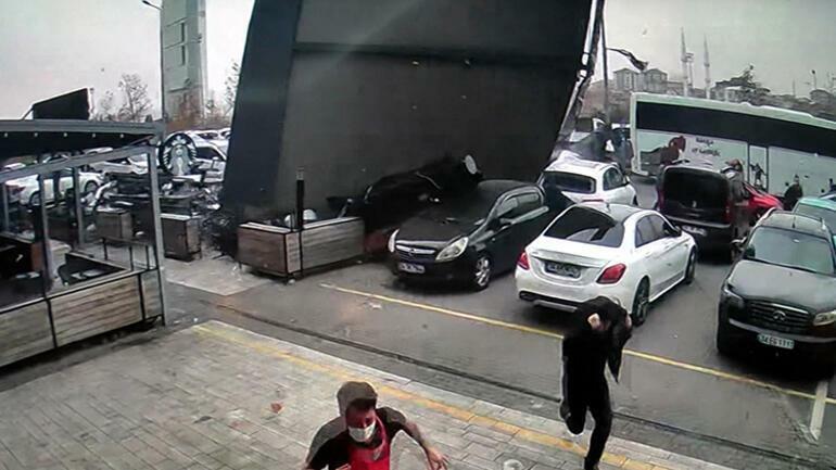 Новые кадры мощного урагана в Стамбуле