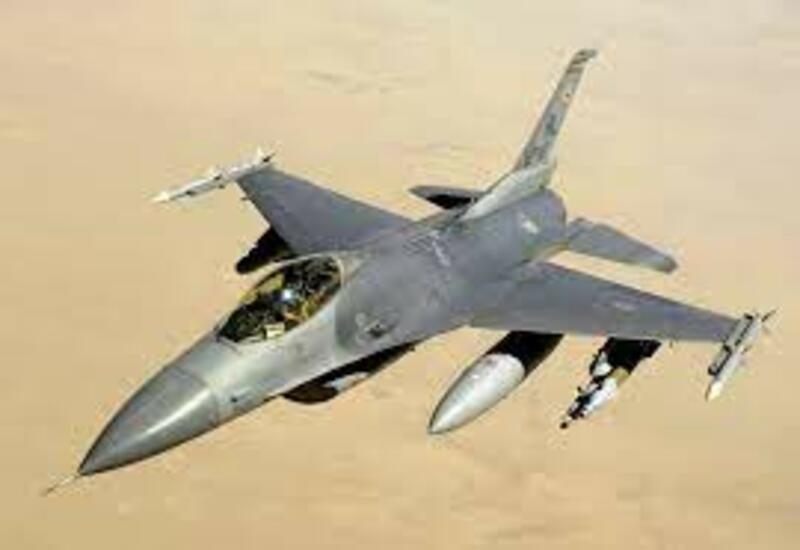 Токио потребовал прекратить полеты боевых самолетов ВВС США F-16