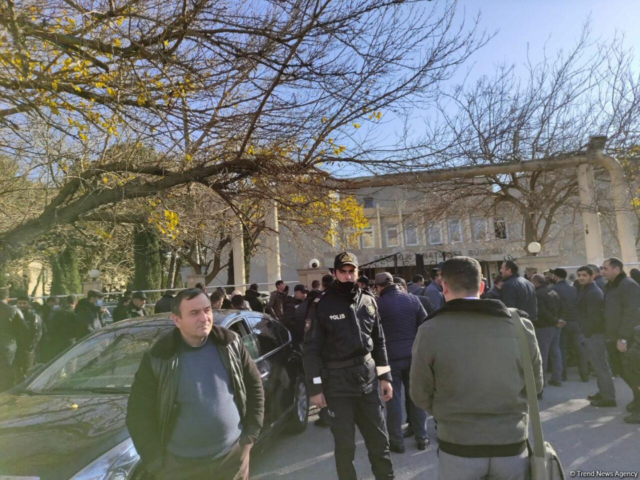 Тела погибших в крушении военного вертолета Госпогранслужбы Азербайджана вывезены на церемонию прощания