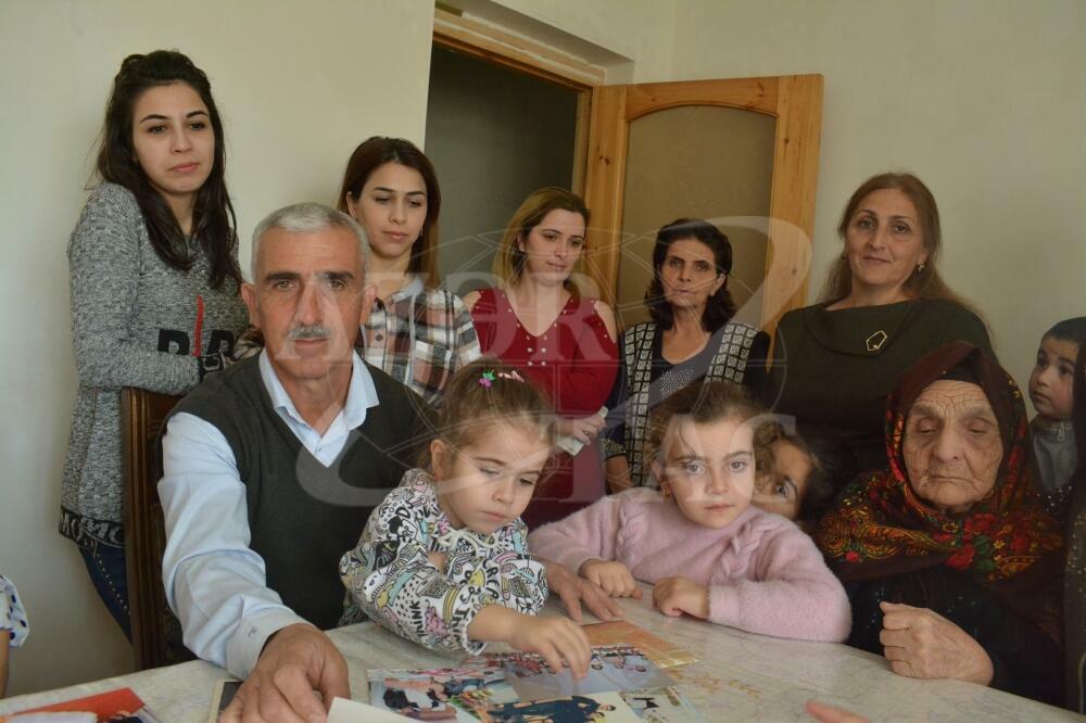 Yüz bir yaşlı Meynas nənənin 10 övlad, 35 nəvə, 78 nəticə və 11 kötükcədən ibarət mehriban ailəsi
