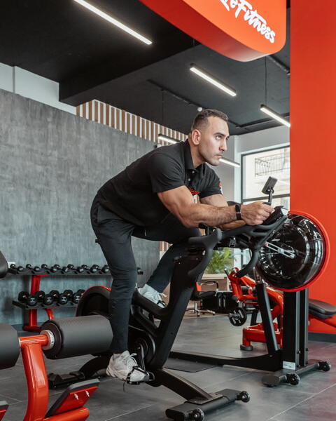 Ведущий мировой производитель тренажеров Life Fitness уже в Азербайджане