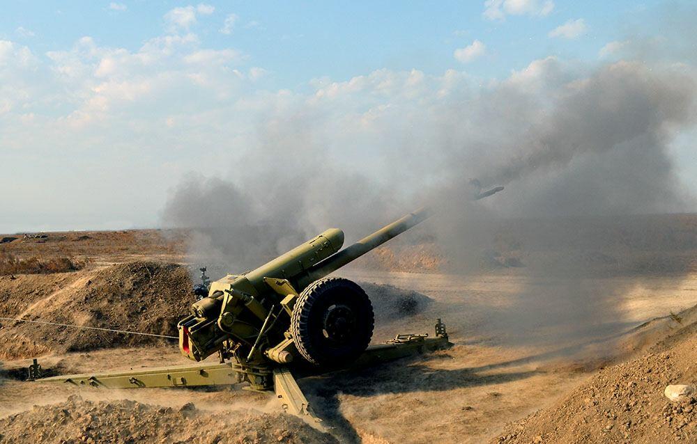 Азербайджанские артиллеристы провели учения с боевой стрельбой