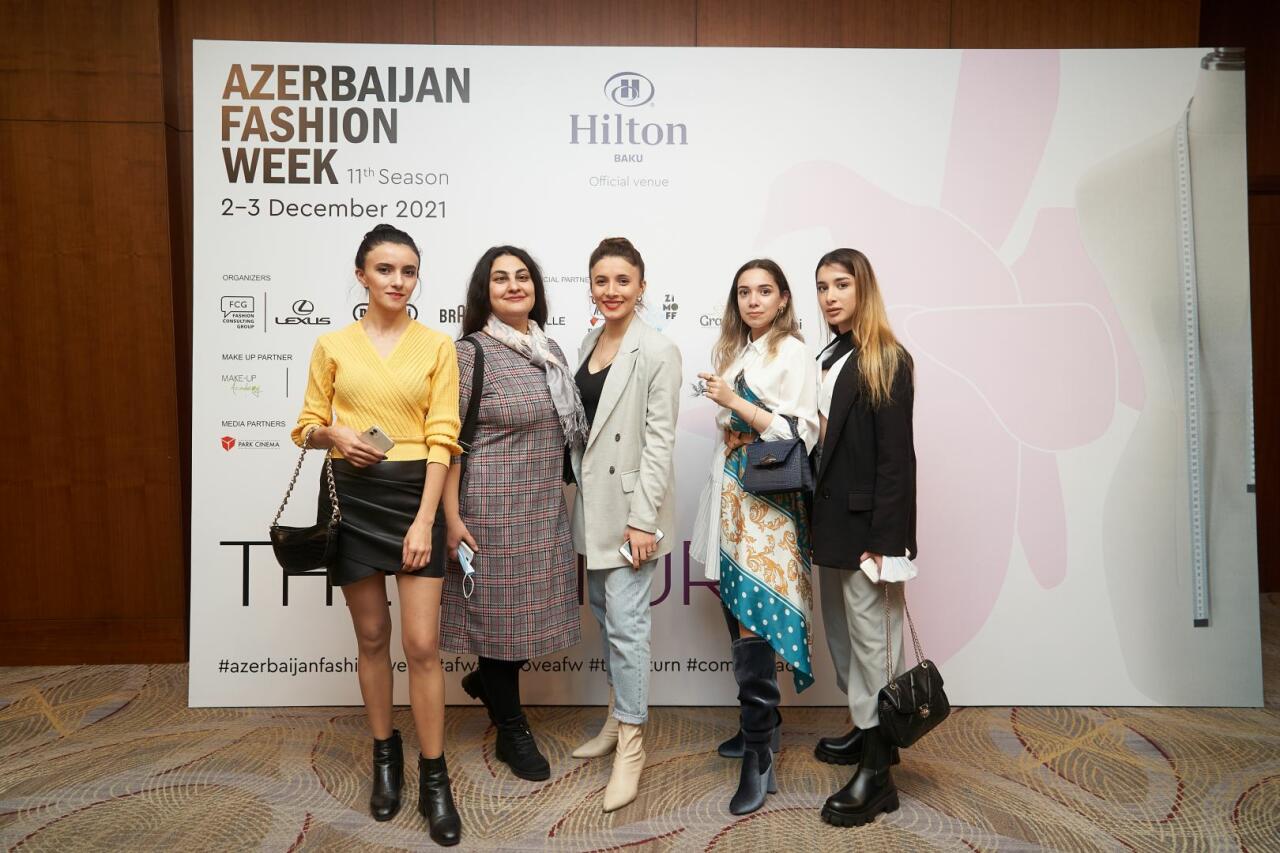 Вечерние и свадебные платья на Azerbaijan Fashion Week