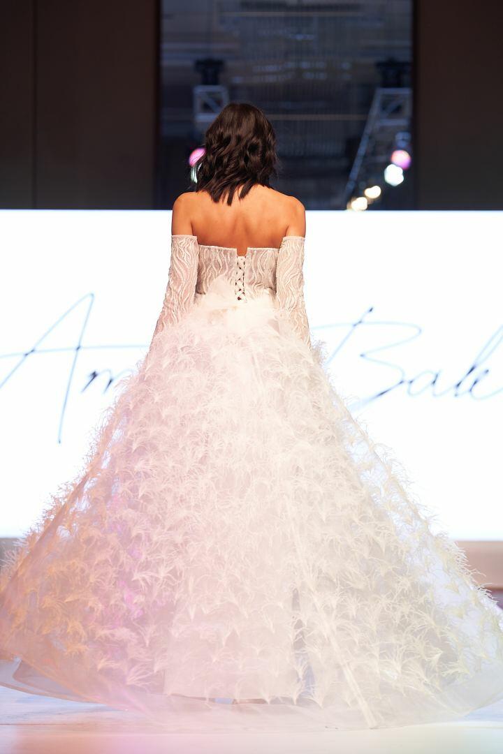 Вечерние и свадебные платья на Azerbaijan Fashion Week