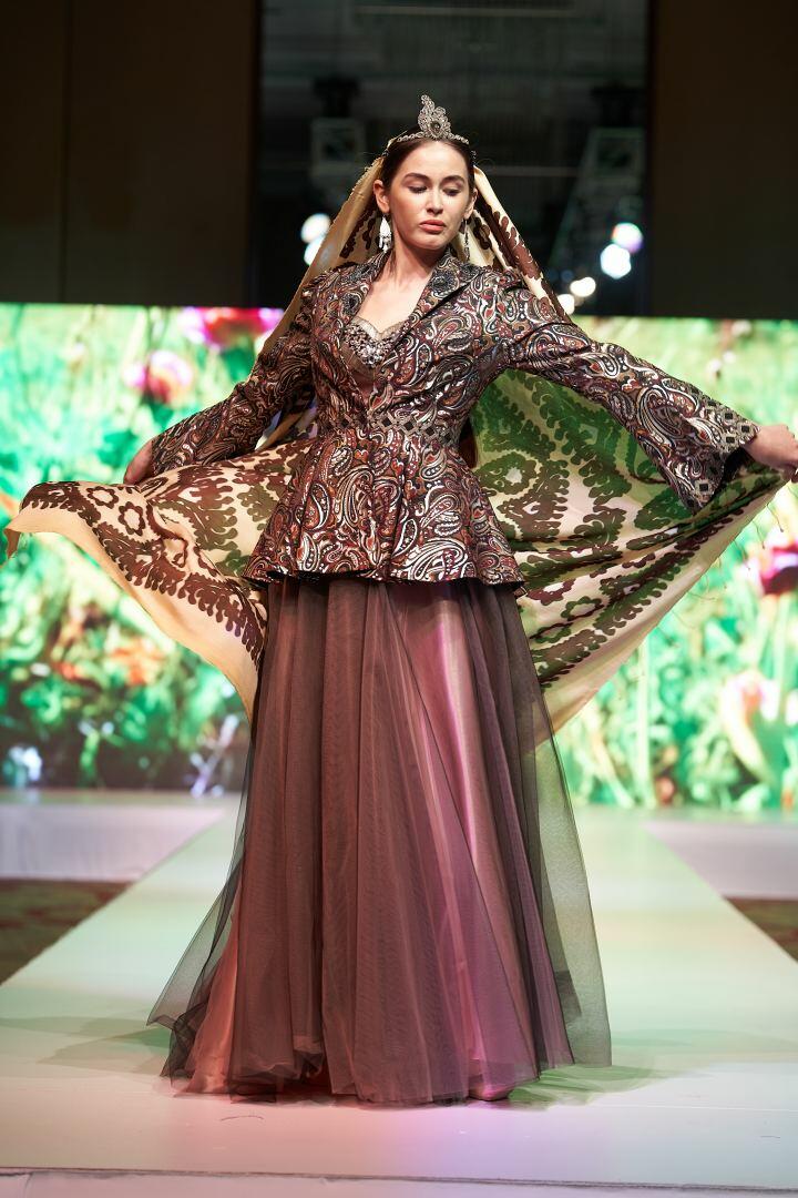 Вечерние и свадебные платья на Azerbaijan Fashion Week
