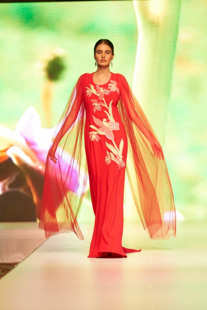 Вечерние и свадебные платья на Azerbaijan Fashion Week