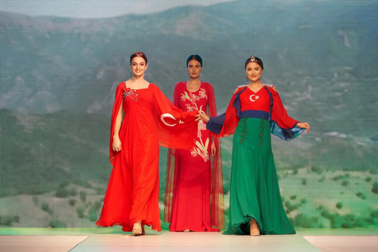 Вечерние и свадебные платья на Azerbaijan Fashion Week