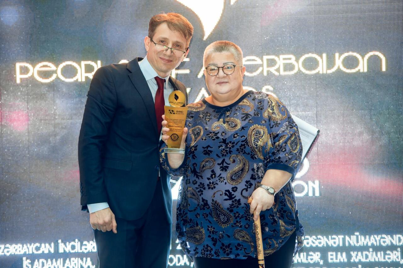 Народные и заслуженные артисты удостоены премии Pearls Of Azerbaijan 2021