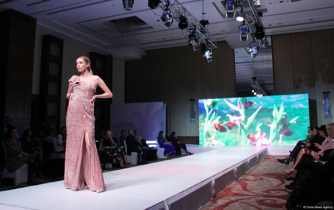 На Azerbaijan Fashion Week состоялось дефиле Фахрии Халафовой "Карабахская Принцесса"