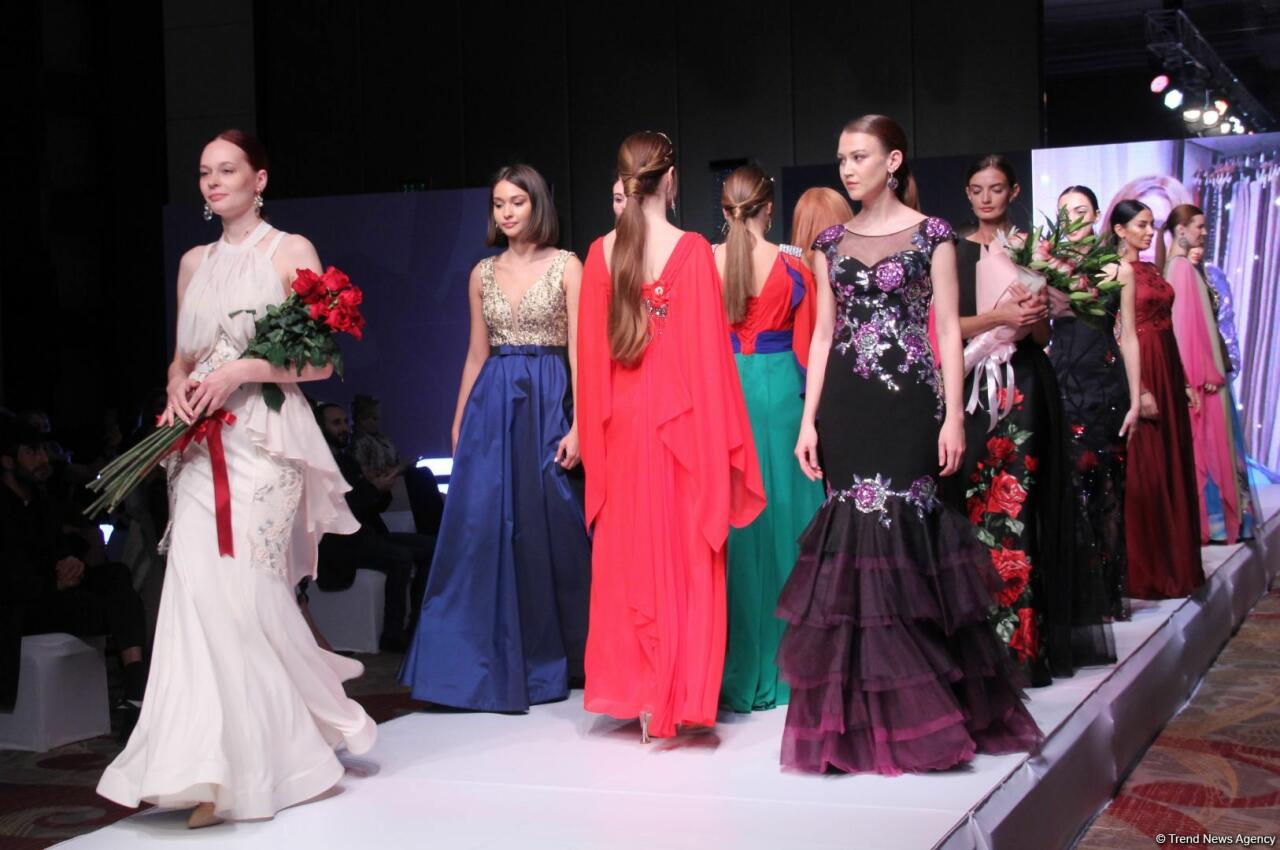 На Azerbaijan Fashion Week состоялось дефиле Фахрии Халафовой "Карабахская Принцесса"