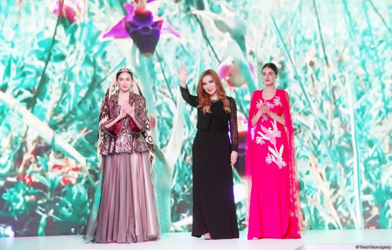 На Azerbaijan Fashion Week состоялось дефиле Фахрии Халафовой "Карабахская Принцесса"