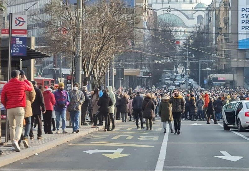 Участники несогласованного протеста заблокировали ключевые автомагистрали Сербии