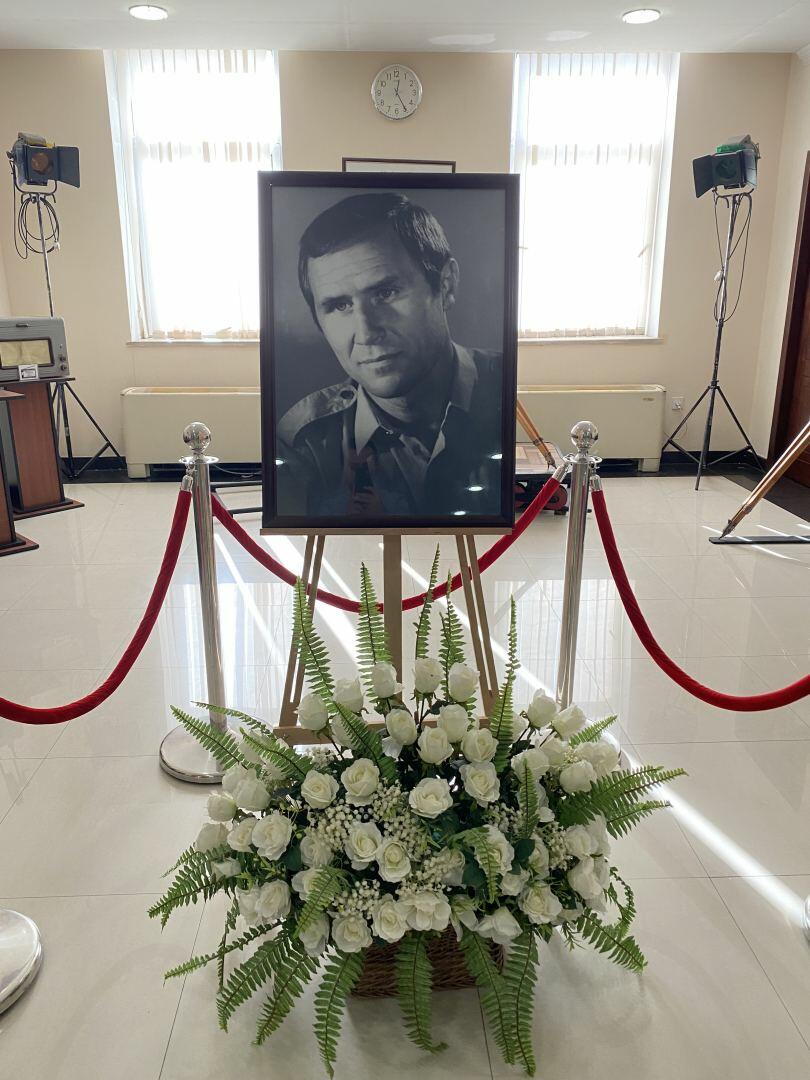 В Баку проходит выставка памяти Расима Исмайлова