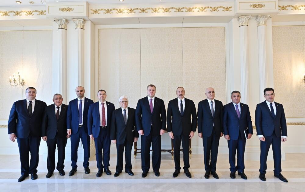 Президент Ильхам Алиев принял делегацию во главе с губернатором Астраханской области России