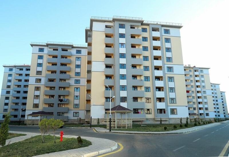 Valideyn himayəsindən məhrum bir qrup gəncə mənzil verilib