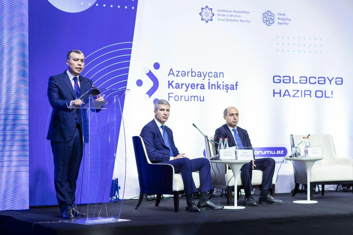 В Баку проходит Азербайджанский форум карьерного роста