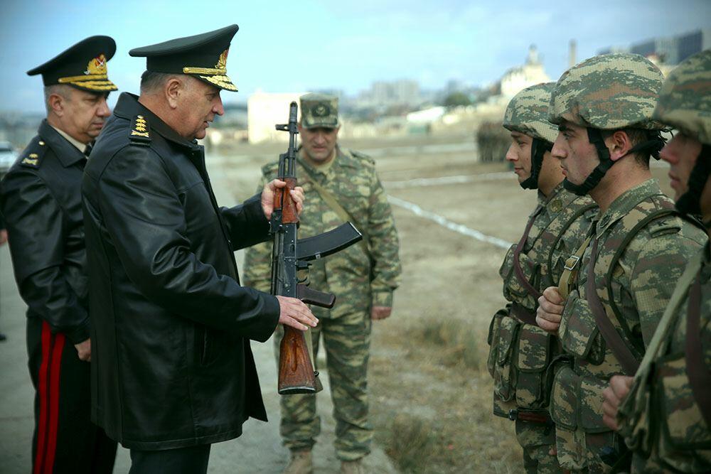 Керим Велиев встретился с личным составом Высшего военного училища