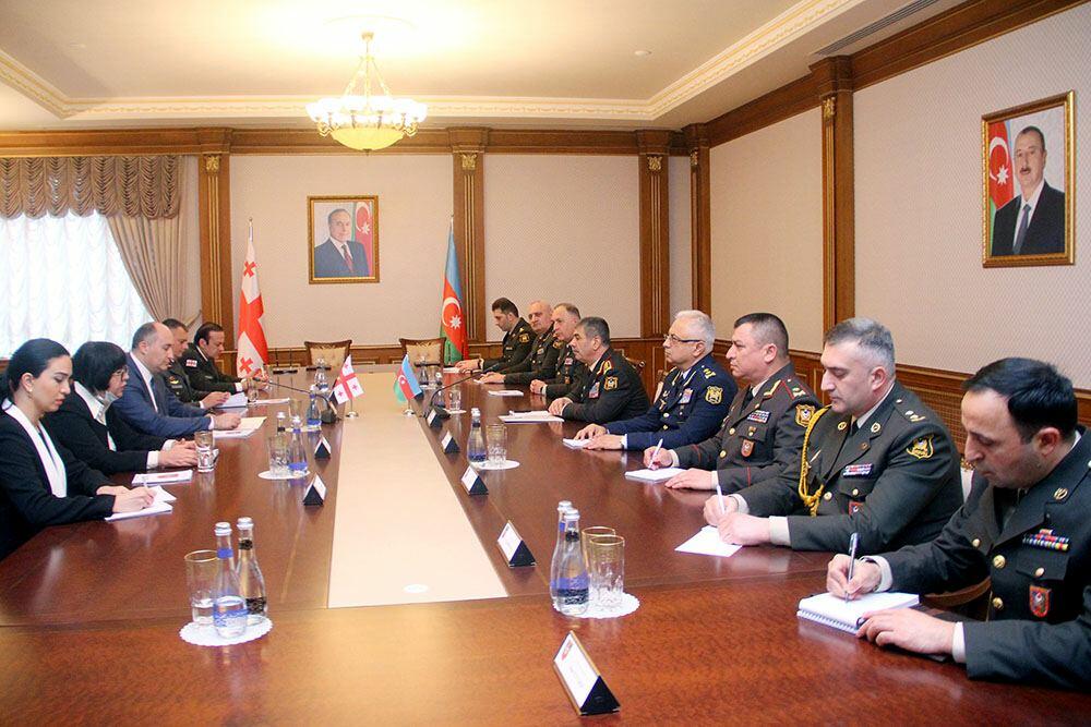 Баку и Тбилиси подписали план двустороннего военного сотрудничества на 2022 г.