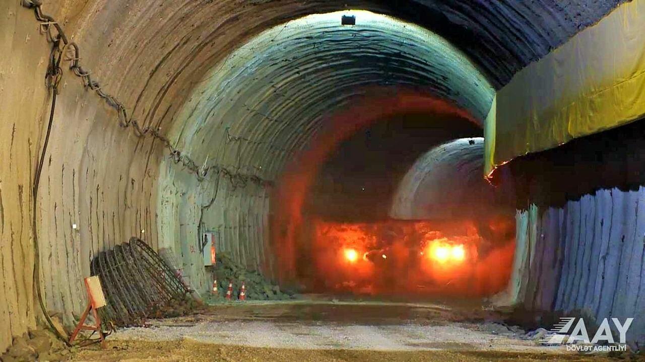 Строительство автодороги Ахмедбейли-Физули-Шуша продолжается ускоренными темпами
