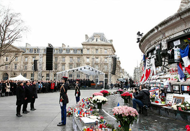 Во Франции почтили память жертв терактов начала 2015 года