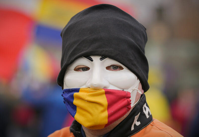 В Румынии за ношение тканевой маски ввели гигантский штраф