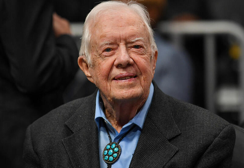 Экс-президент США предупредил, что Америка «на краю пропасти»