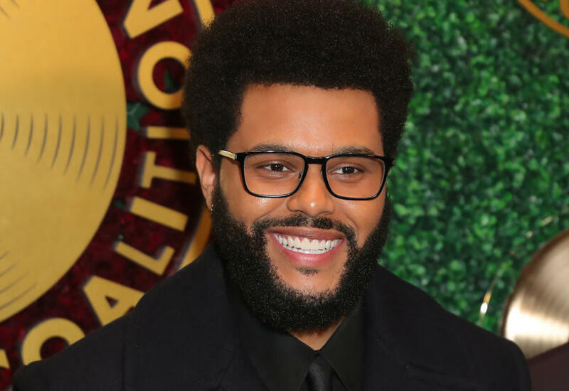 Фанаты увидели в новой песне The Weeknd подтверждение романа с Джоли