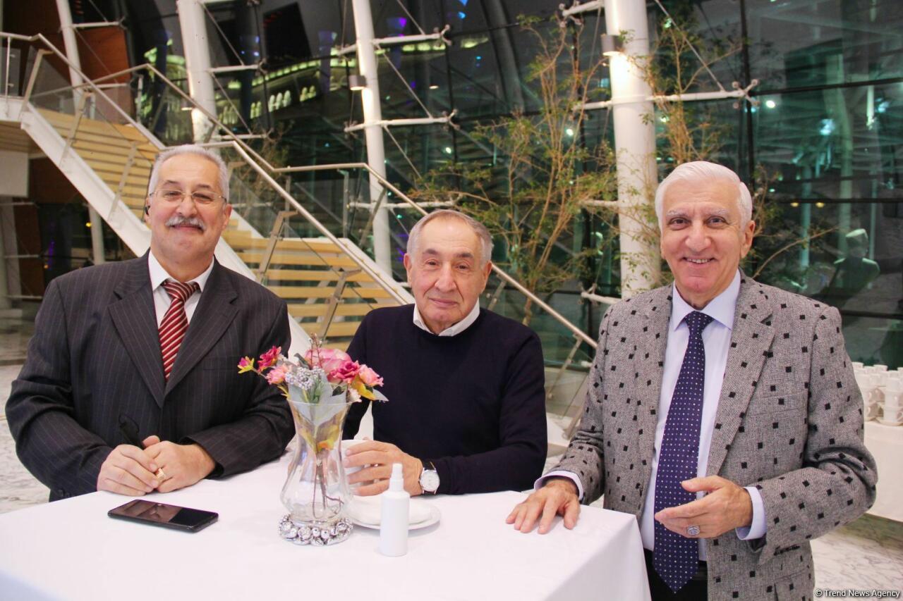 В Баку отметили юбилей Пярвиза Гулиева