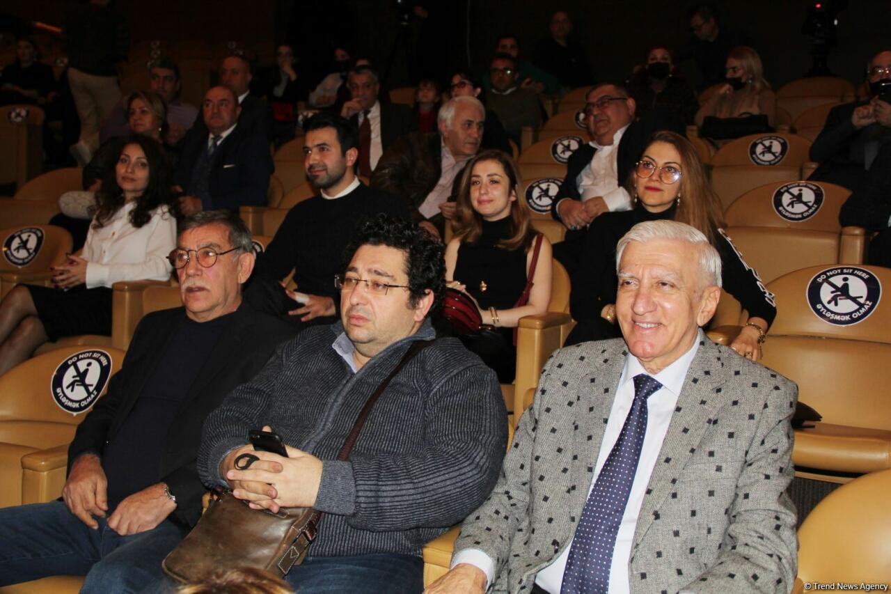 В Баку отметили юбилей Пярвиза Гулиева