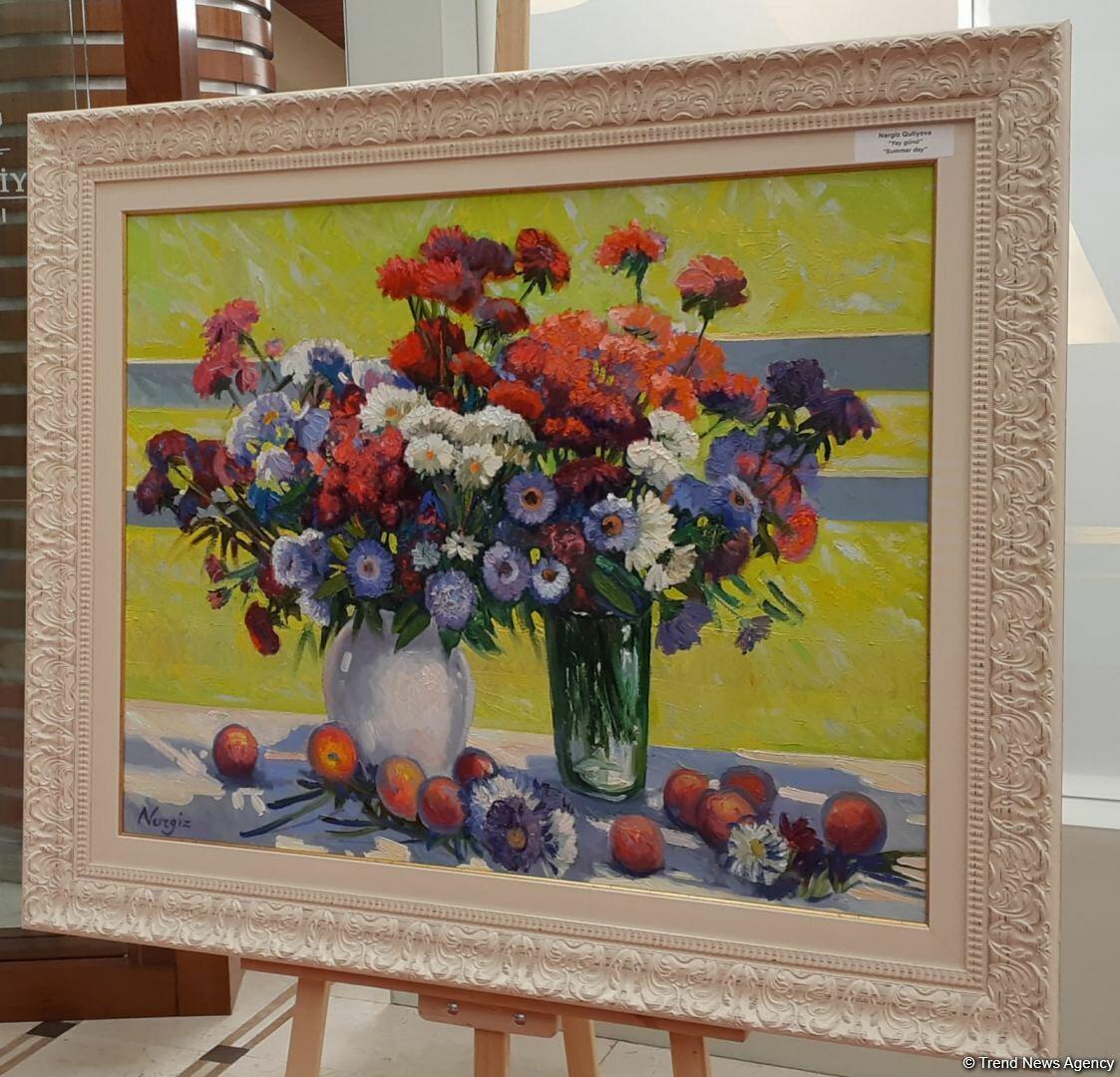 В Баку открылась выставка Наргиз Гулиевой