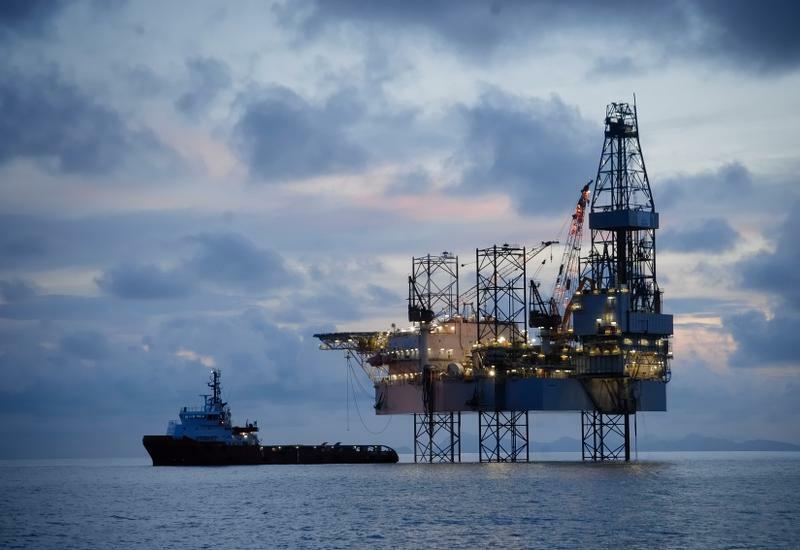 SOCAR эвакуировала нефтяников