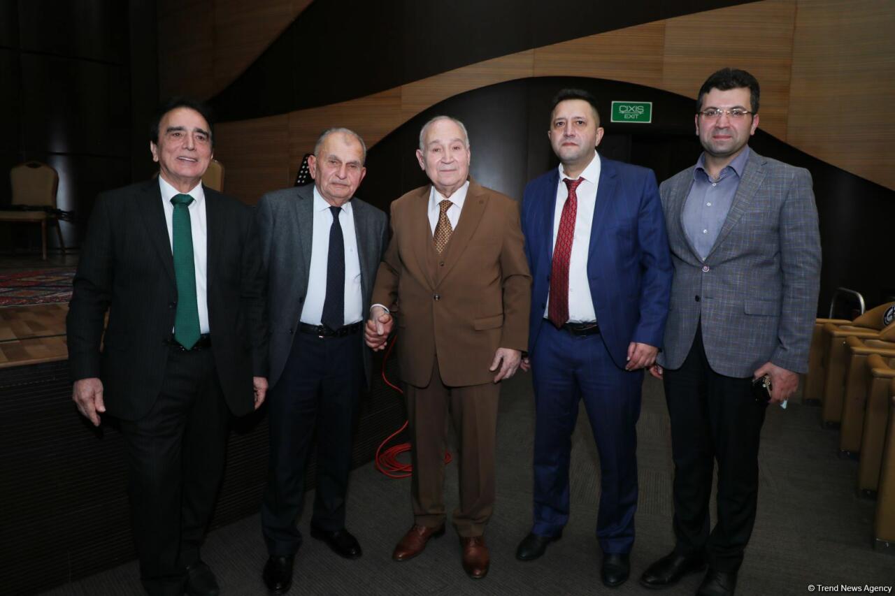 Tarzən və xanəndə Şirulla İmanovun xatirəsinə həsr olunmuş gecə keçirilib